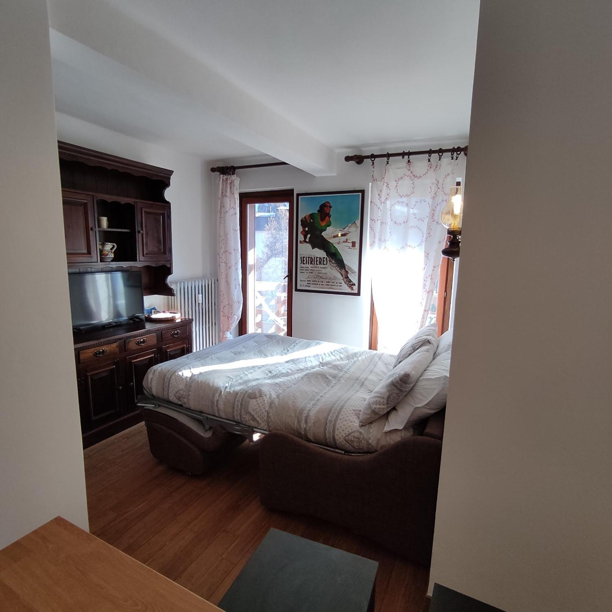 Condominio Royal ristrutturato Colle Colle Sestriere Esterno foto