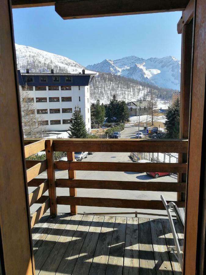 Condominio Royal ristrutturato Colle Colle Sestriere Esterno foto